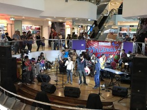 christmas concert atrium chics